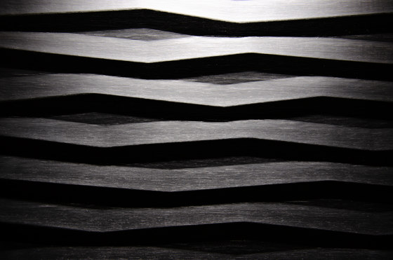Flame Fineline Black | Wood veneers | VD Werkstätten
