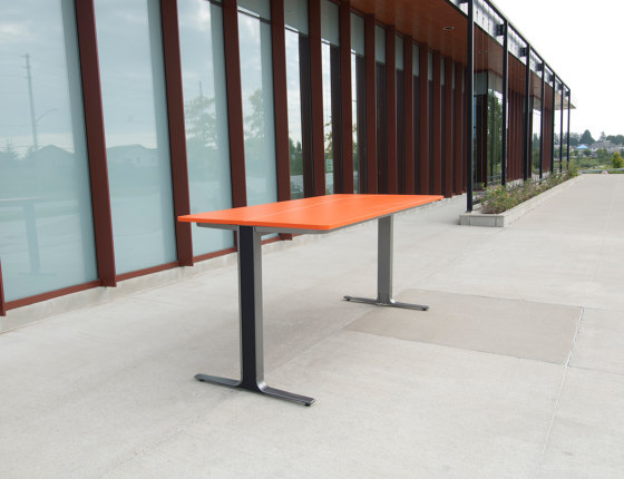 ACTB2100-BH-8-POR-P1-FS Bar Height Table | Tavoli alti | Maglin Site Furniture