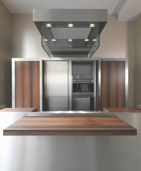 Germany | Progr.031 | Fitted kitchens | STRATO