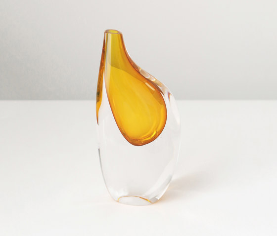Droplet Vessel Shape 7 Amber | Objetos | SkLO