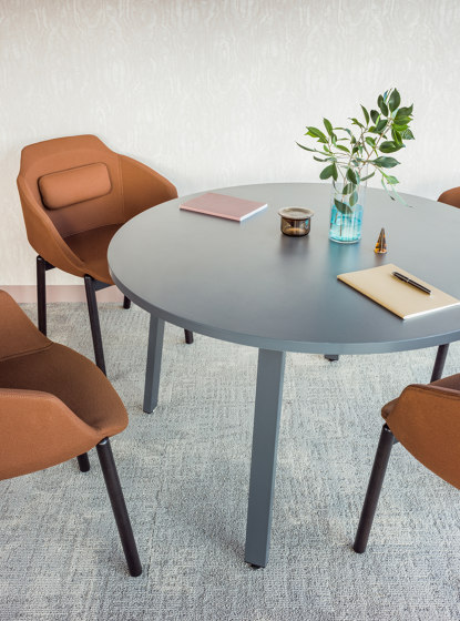 Conference Table | Mesas contract | MDD