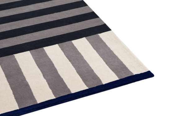 Stripe Rug Slate | Alfombras / Alfombras de diseño | Hem Design Studio