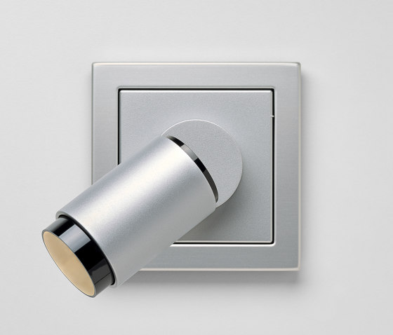 Plug & Light  | LS Desgin LED Spotlight Aluminium | Lámparas de pared | JUNG