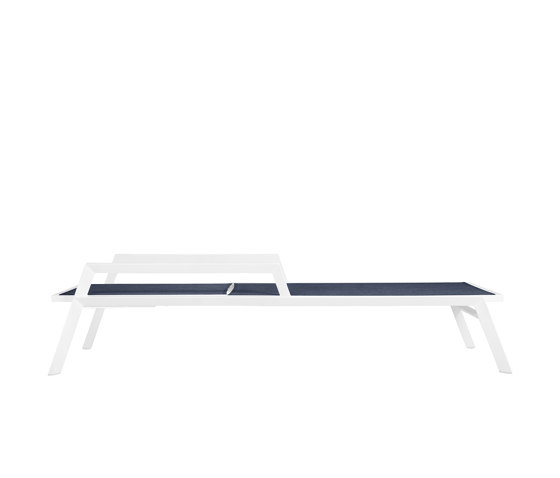 TRIG CHAISE LOUNGE WITH ARMS | Tumbonas | JANUS et Cie