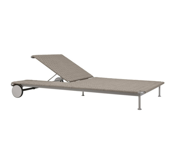 GINA CHAISE LOUNGE WITH SIDE TABLE | Sun loungers | JANUS et Cie