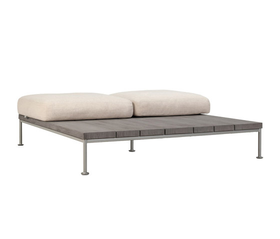 GINA OTTOMAN / COCKTAIL TABLE SQUARE 140 | Coffee tables | JANUS et Cie