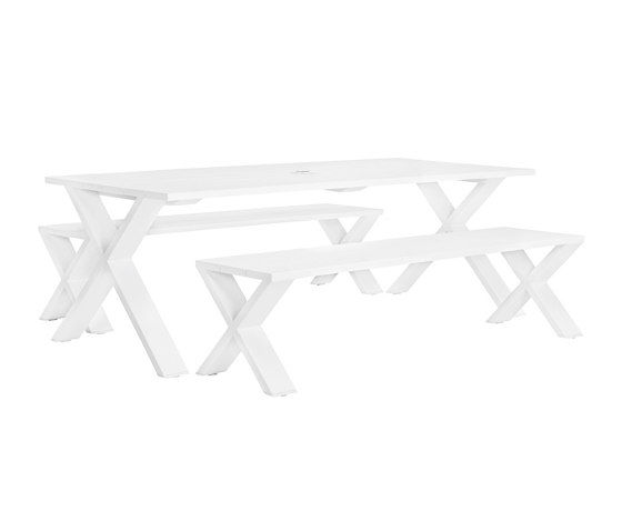 GET-TOGETHER TABLE 221 WITH UMBRELLA HOLE | Dining tables | JANUS et Cie