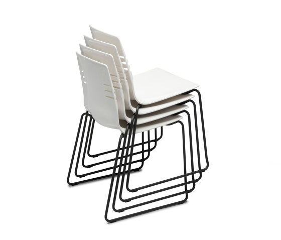 Mia sled chair 3350 | Stühle | Mara