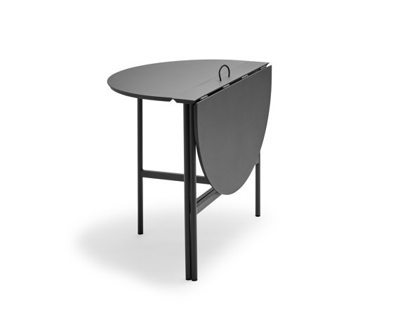 Picnic Table in anthracite black aluminum, foldable | Esstische | Skagerak