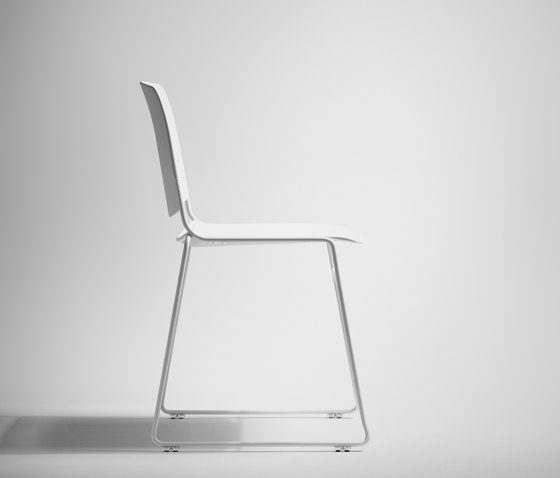 Mass Basic Chair | Sedie | Sellex