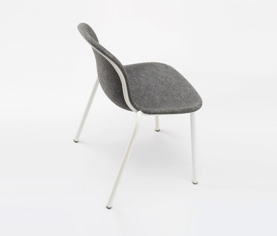 LJ 2 Stack Chair | Sillas | De Vorm