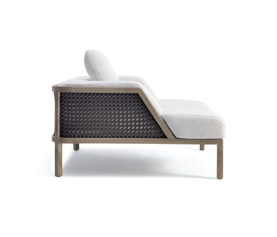 Grand Life Lounge armchair with cushion | Poltrone | Ethimo