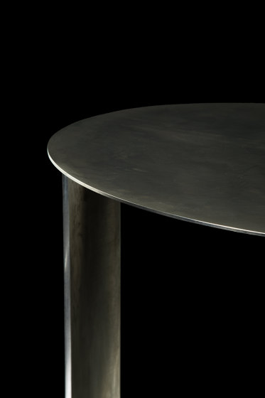 Poke Table | Tables d'appoint | HENGE