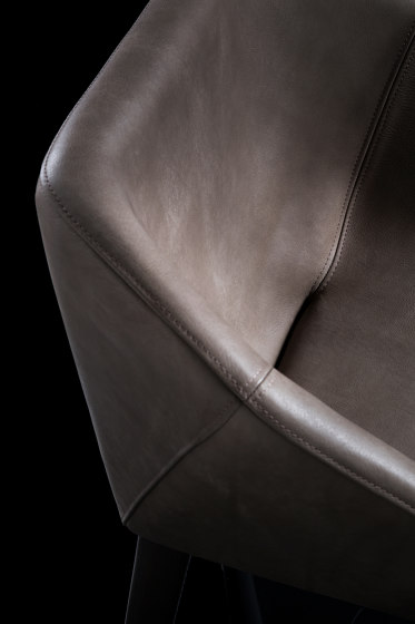 W-HEXAGON - Chairs from HENGE | Architonic
