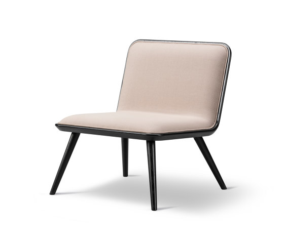 Spine Lounge Wood Base | Armchairs | Fredericia Furniture
