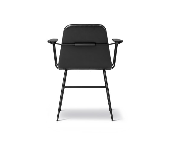 Spine Metal Base Armchair | Chaises | Fredericia Furniture