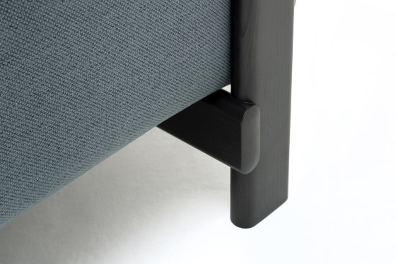 Elephant Sofa 1-Seater | Poltrone | Karimoku New Standard