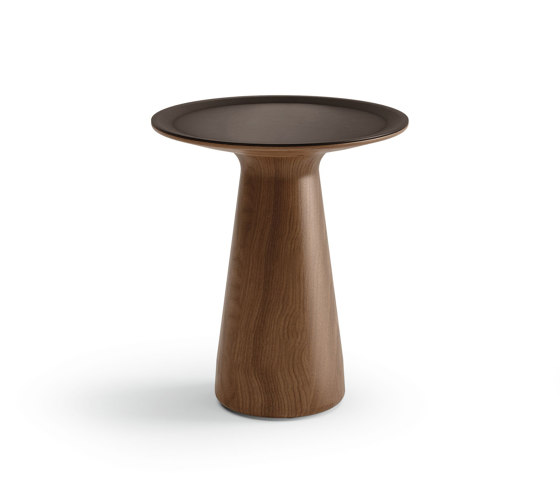 Foster 620 Side Table | Tables d'appoint | Walter K.