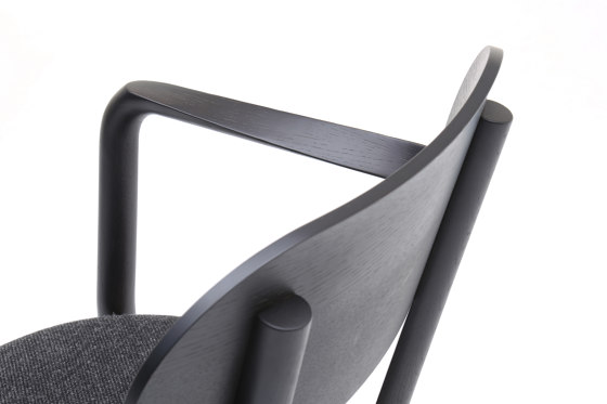 Castor Armchair Plus Pad | Sedie | Karimoku New Standard