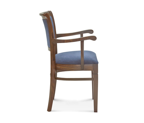 B-0133/1 armchair | Chaises | Fameg