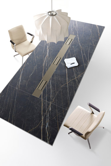 GLAMOUR EDITION_FLY&WING Meeting Table | Mesas contract | IVM