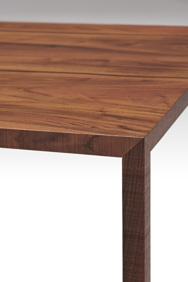 Tense Material Fine Wood | Dining tables | MDF Italia