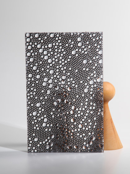 Invision drops black | Kunststoff Platten | DesignPanel