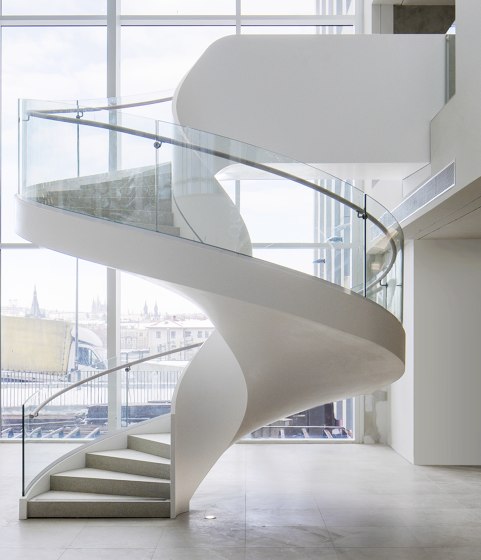 Churchill staircase by AMOS DESIGN | Staircase systems