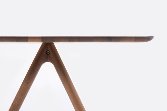 Air Table - wood | Tables de repas | GoEs