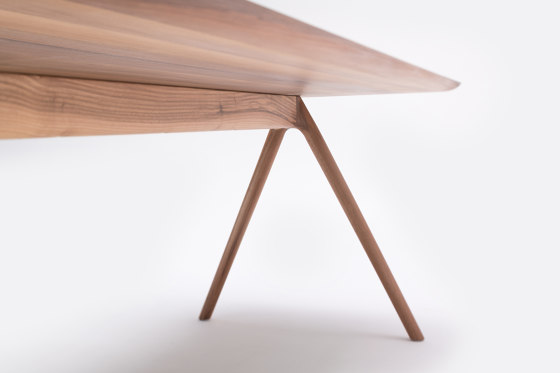 Air Table - wood | Dining tables | GoEs