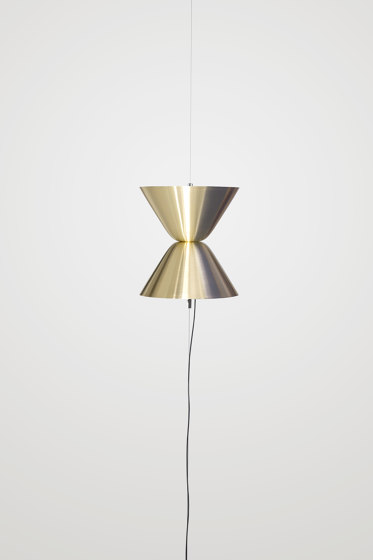 Aureole Brass | Suspended lights | Daniel Becker Studio