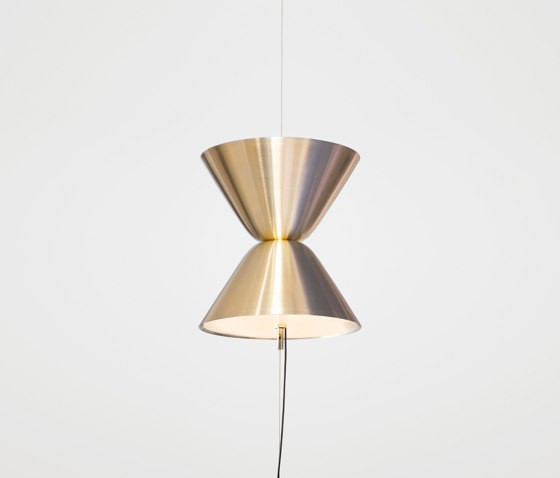 Aureole Brass | Lámparas de suspensión | Daniel Becker Studio