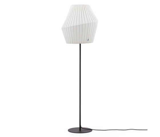Pleat Floor, small, white | Lampade piantana | Hollands Licht