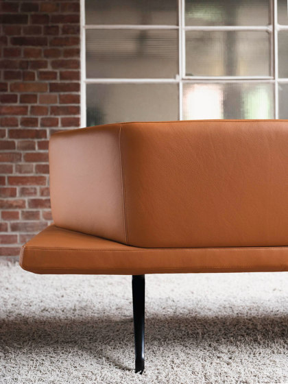 Insit Upholstered Bench with Backrest | Divani | Wilkhahn
