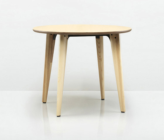 Pache | Dining tables | Allermuir
