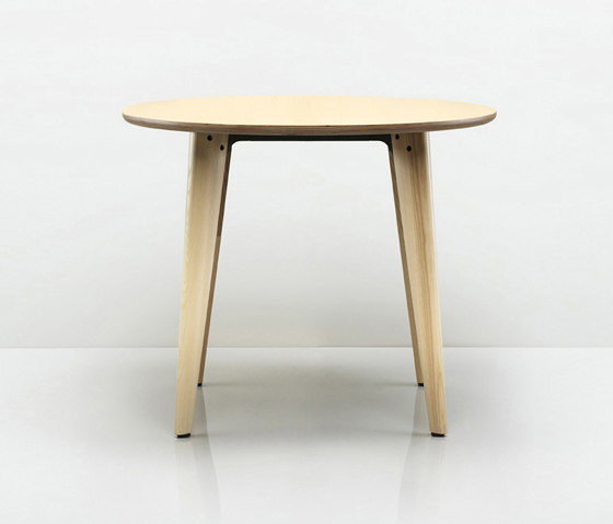 Pache | Dining tables | Allermuir