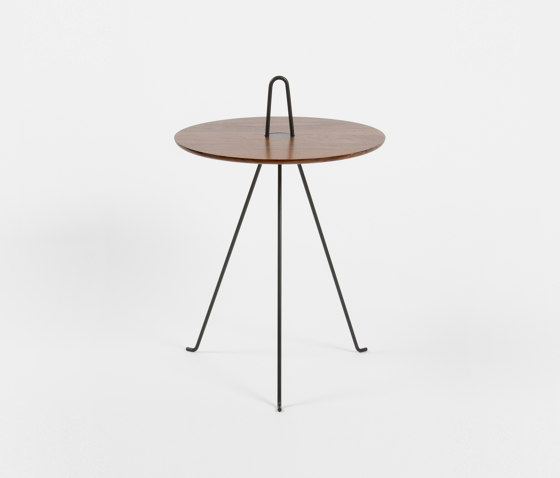 Tipi - 52cm/Walnut | Side tables | Objekto
