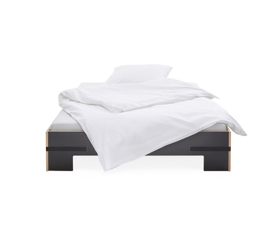 Gurtbett | Bett schwarz, Gurte schwarz | Betten | Magazin®