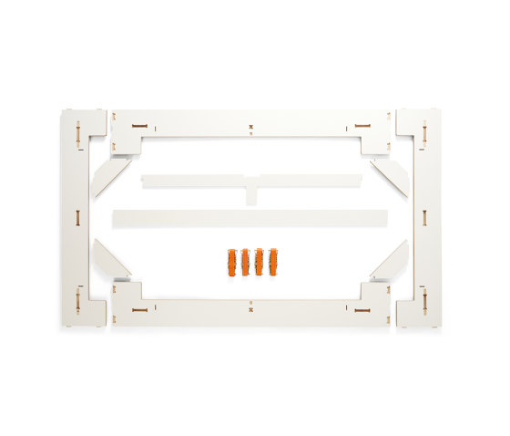 Gurtbett | Bed white, orange straps | Beds | Magazin®