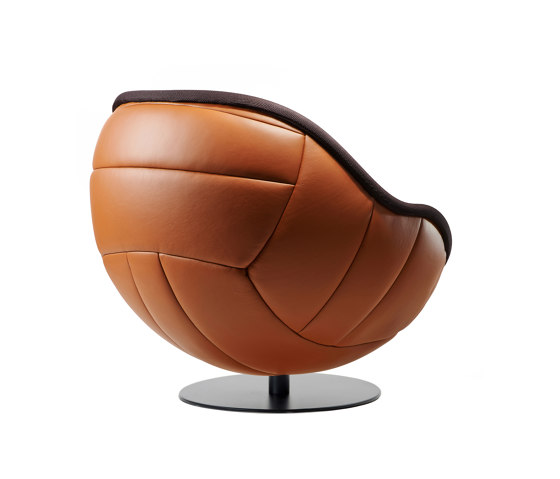 lillus wembley | soccer lounge chair | Armchairs | lento