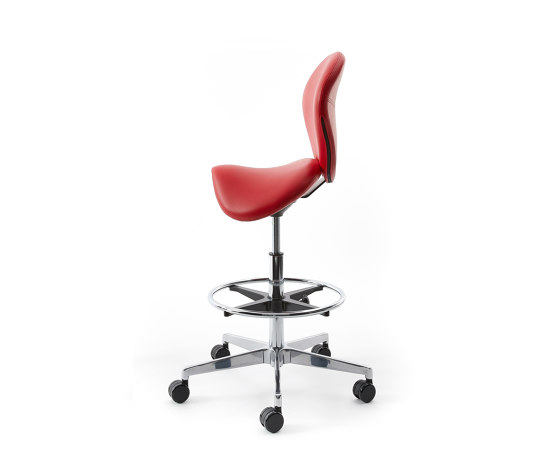 sella | Saddle chair with backrest and footring | Taburetes de oficina | lento