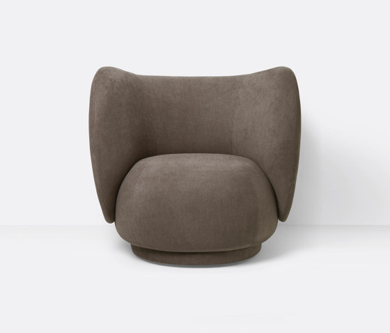 Rico Lounge Chair - Brushed - Brown | Fauteuils | ferm LIVING