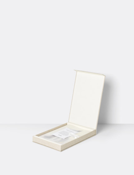 Still-Life Gallery Box - Off White | Boîtes de rangement | ferm LIVING