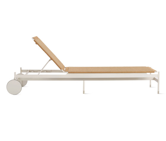 Sommer Adjustable Chaise | Tumbonas | Design Within Reach