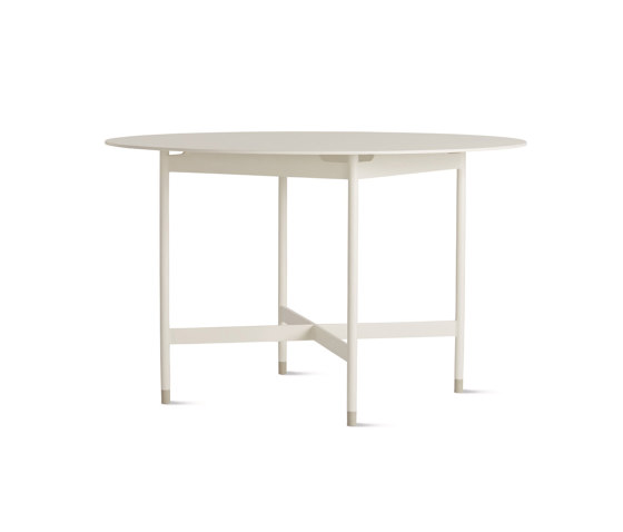 Sommer Round Dining Table | Tables de repas | Design Within Reach