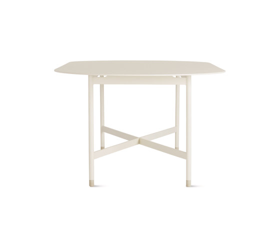 Sommer Oval Dining Table | Tables de repas | Design Within Reach