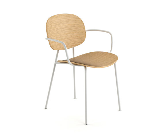 Tondina 4 legs with arms | Chairs | Infiniti