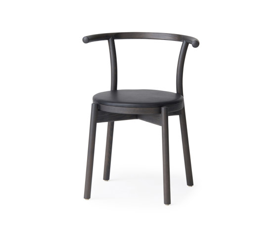 Kotan Chair - Upholstered | Sillas | CondeHouse