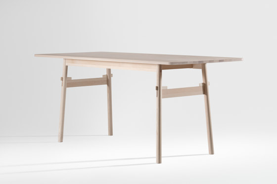 Taut | Dining tables | Zeitraum