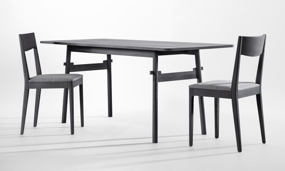 Taut | Dining tables | Zeitraum